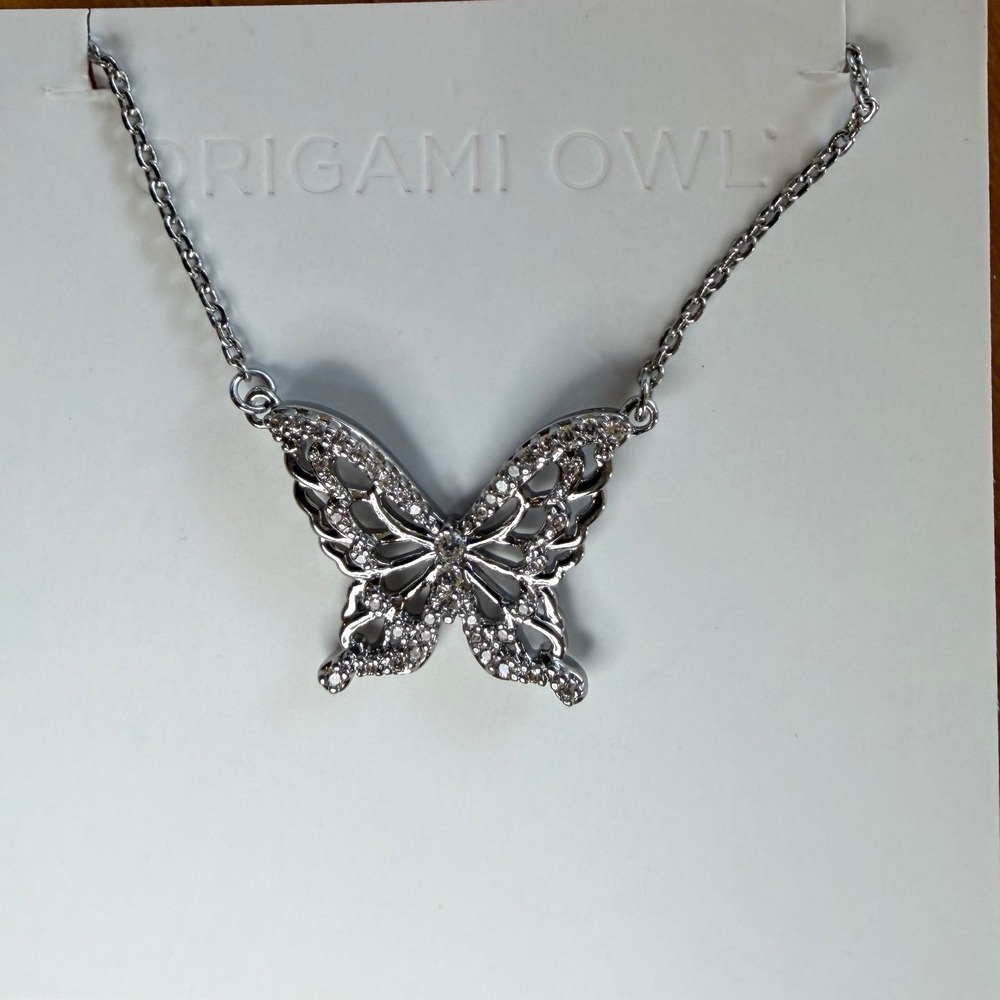 Origami Owl Silver Tone Butterfly Pendant Necklace Swarovski Crystal Accents